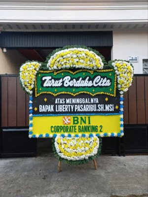 Papan Bunga Duka di Sinarmukti