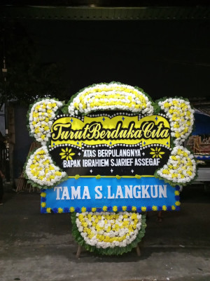Papan Bunga Duka di Sinarmukti