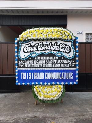 Papan Bunga Duka di Sinarmukti